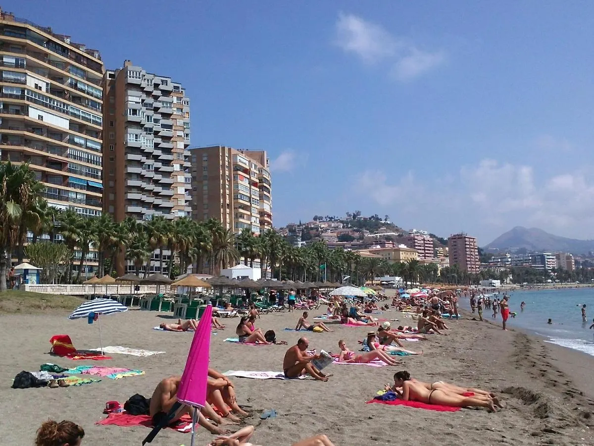 شقة مالقة  في Del Parque Flats Martinez Larios 0*,