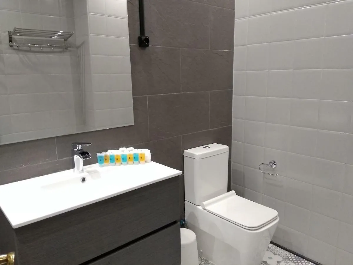 شقة مالقة  في Del Parque Flats Martinez Larios
