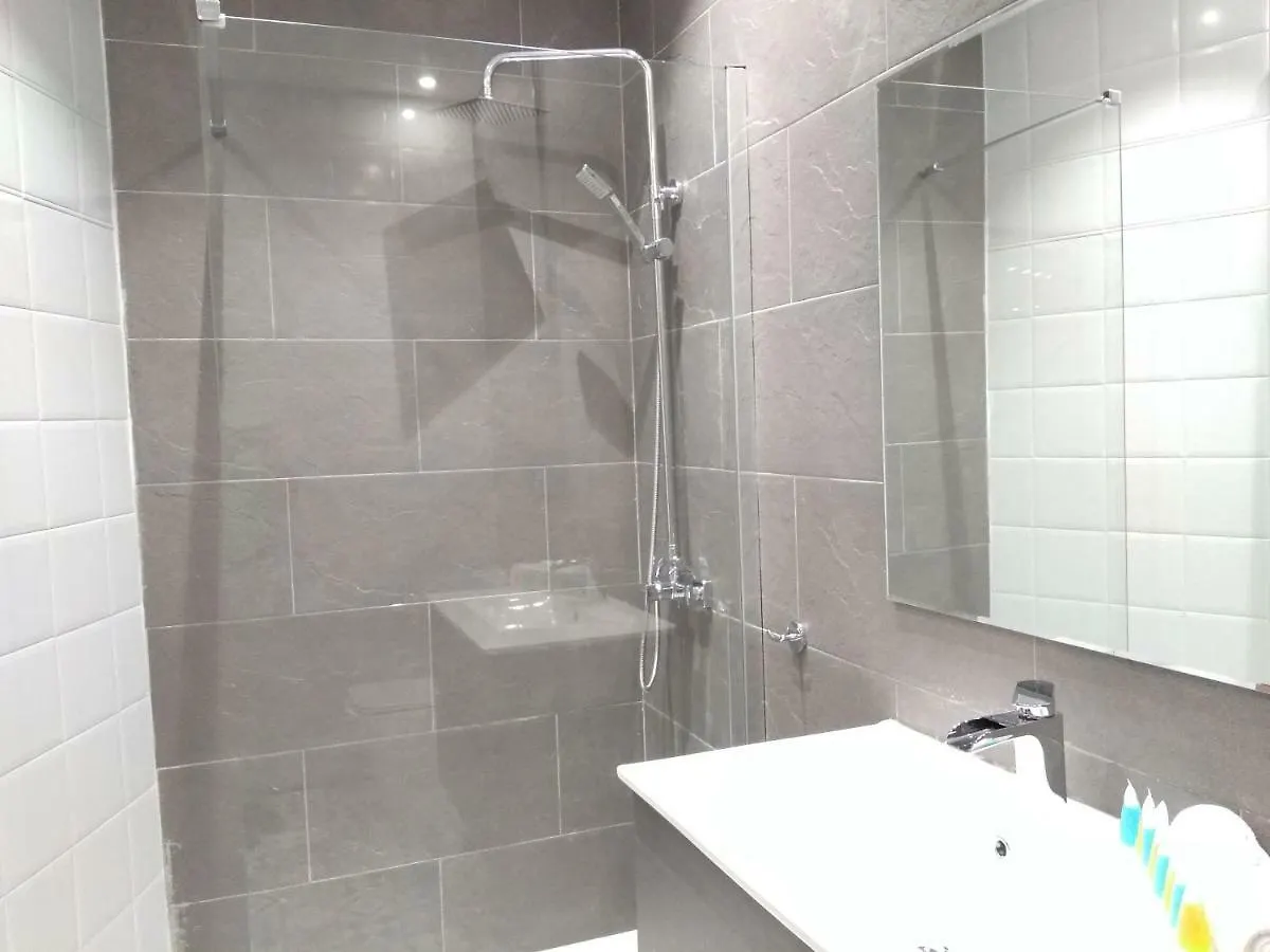 شقة مالقة  في Del Parque Flats Martinez Larios إسبانيا